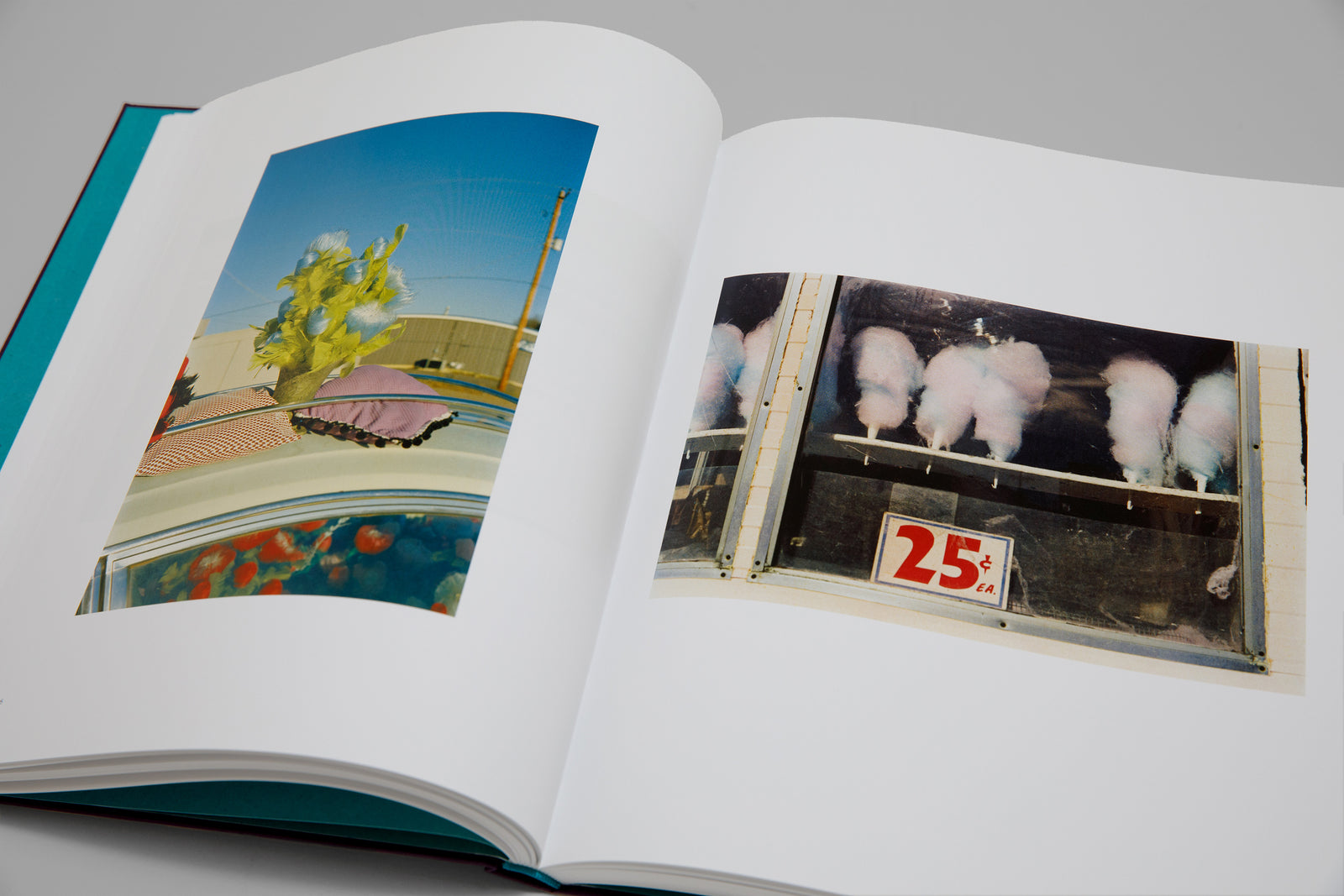 Mystery of the ordinary｜William Eggleston – At Sea Day