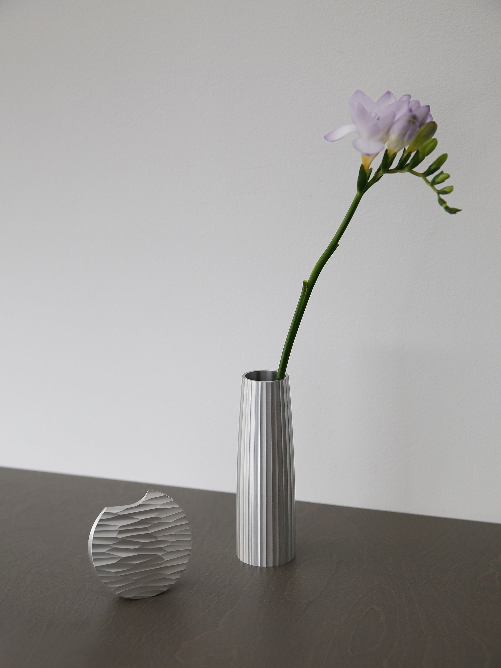 日本製】古代建築の柱の精神を持つ花器｜OOPARTS-002 – At Sea Day